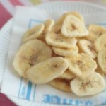 Обжаренные банановые чипсы